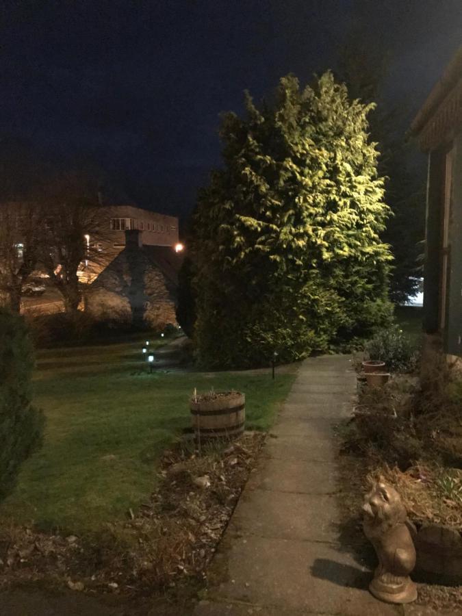 Garden Park Guest House Grantown-on-Spey ภายนอก รูปภาพ