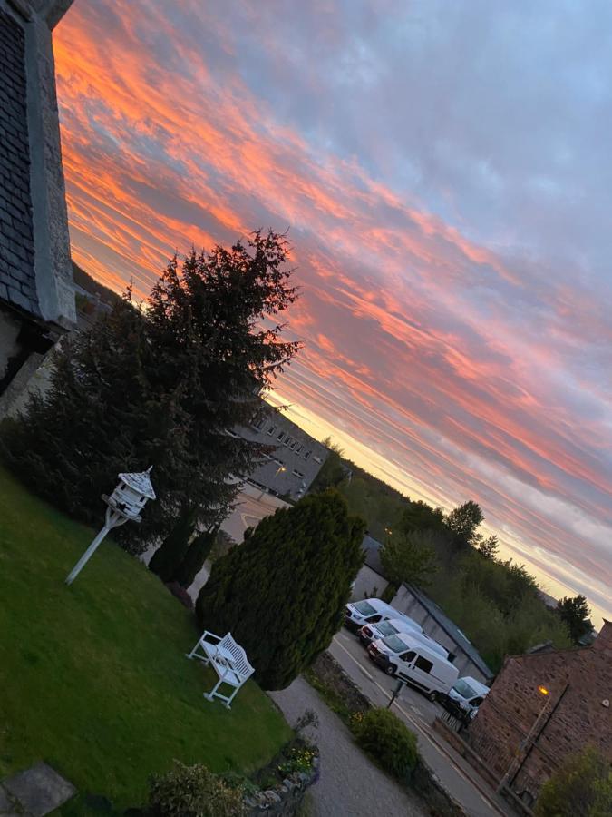 Garden Park Guest House Grantown-on-Spey ภายนอก รูปภาพ
